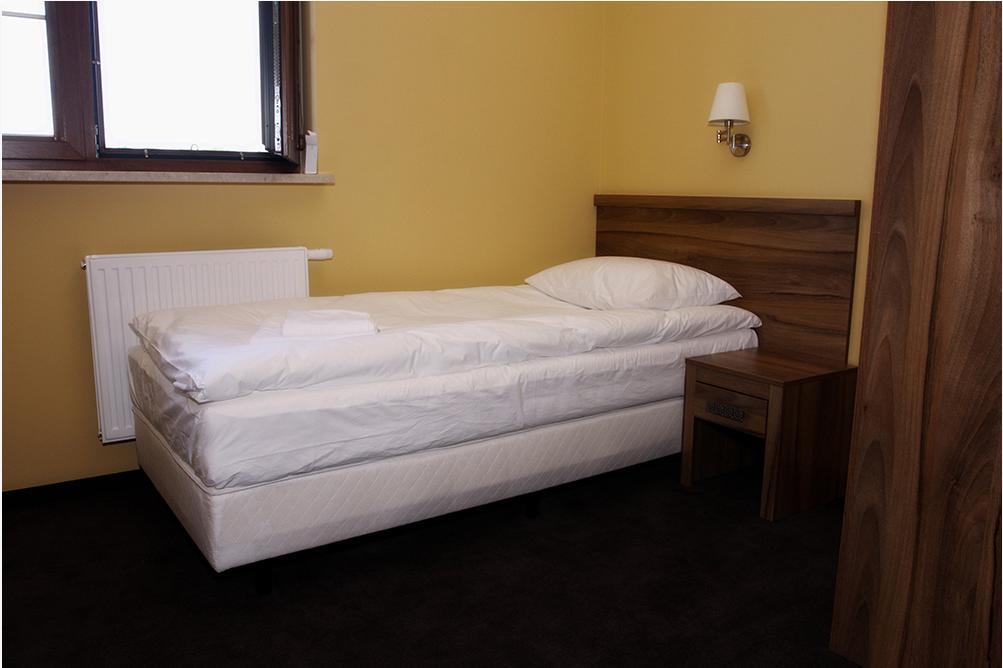 Hotel Ambasada Krobia Chambre photo